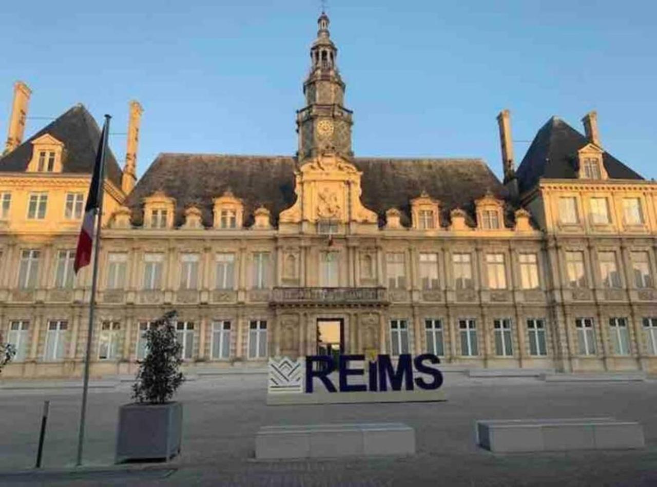 Reims Centre-Ville - 2 Chambres - 6 Personnes Au 1 Er Etage Extérieur photo
