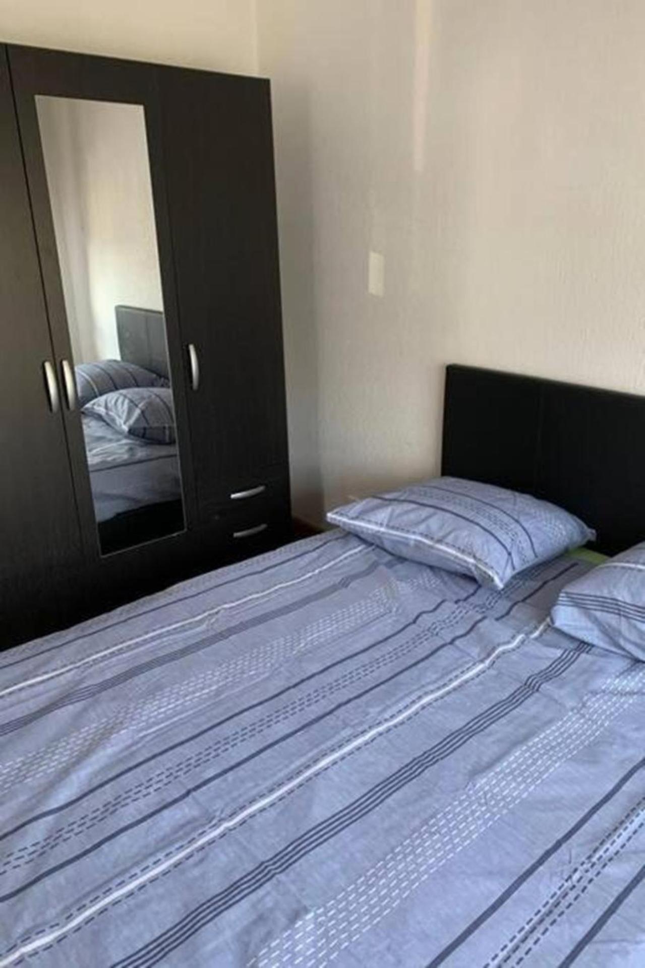 Reims Centre-Ville - 2 Chambres - 6 Personnes Au 1 Er Etage Extérieur photo